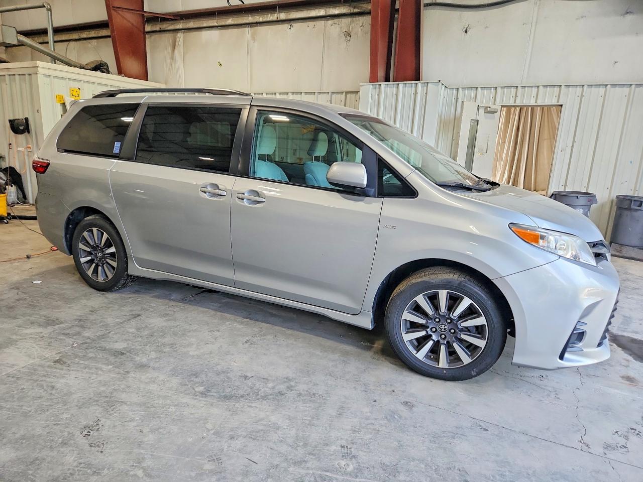 2020 TOYOTA SIENNA LE — снимка 4