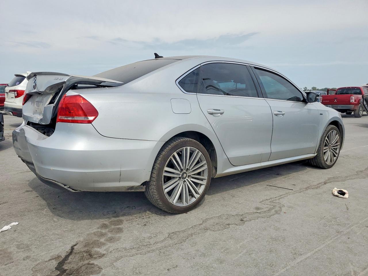 2015 VOLKSWAGEN PASSAT SE — снимка 3