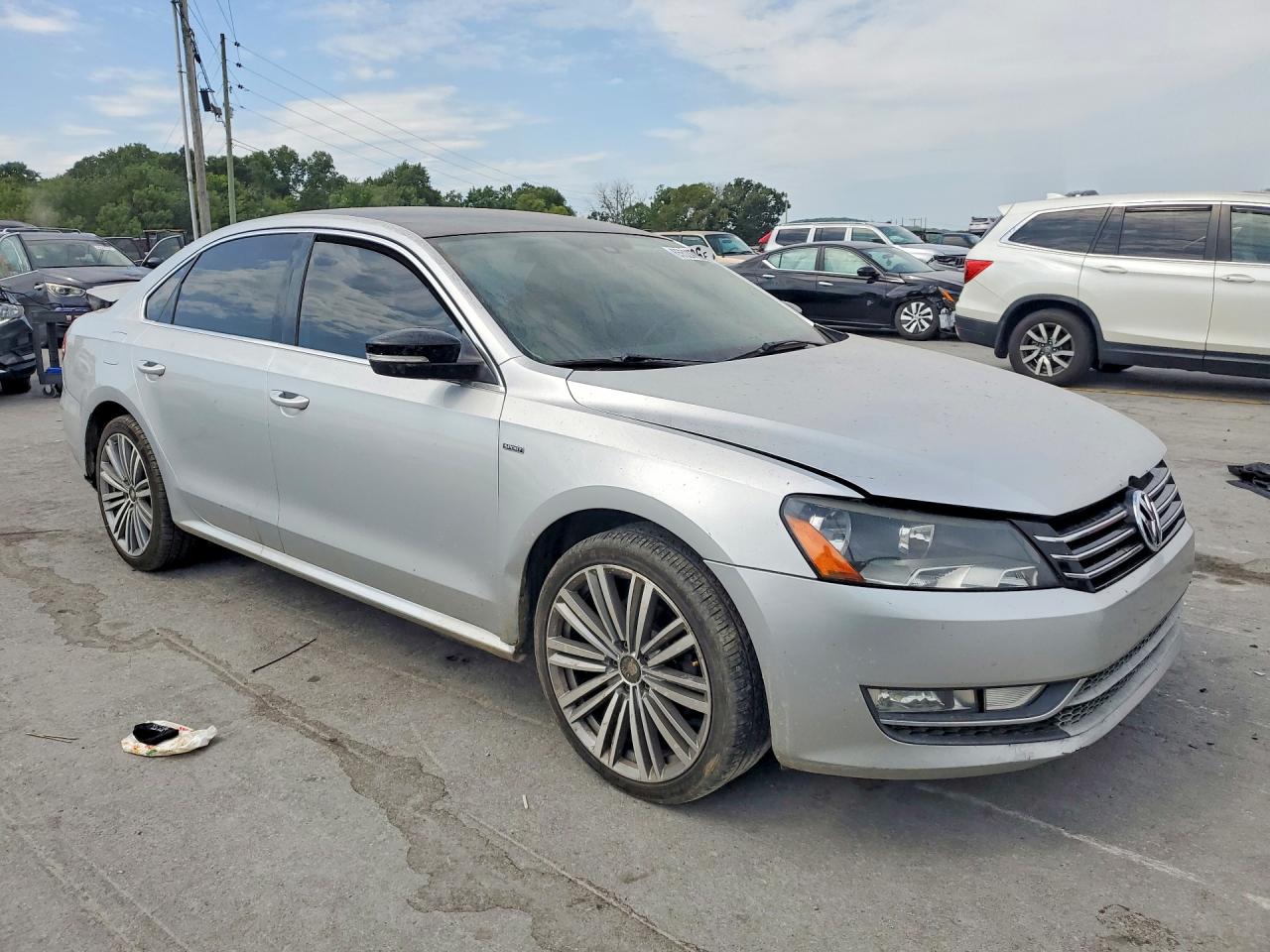 2015 VOLKSWAGEN PASSAT SE — снимка 4