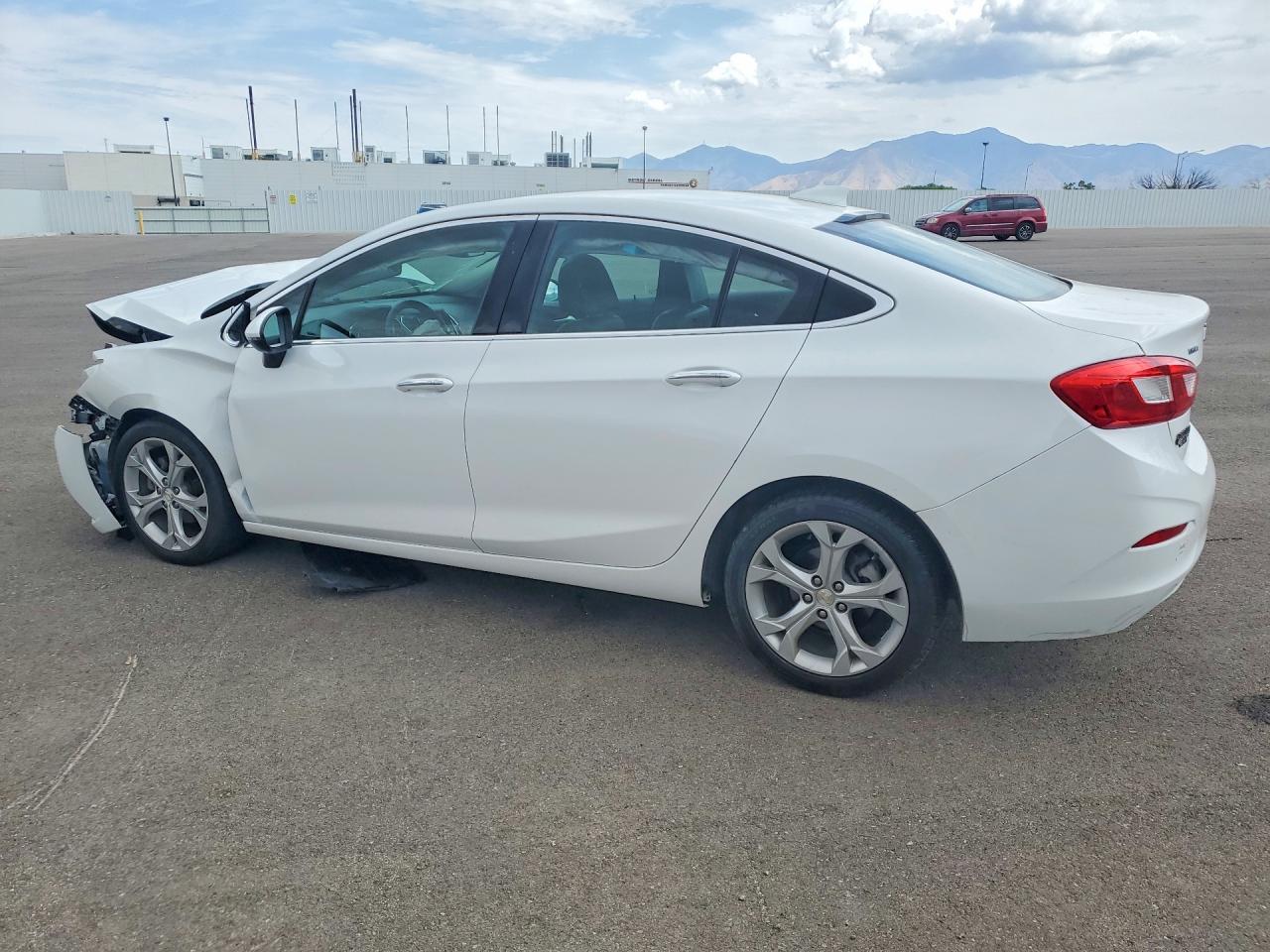 2017 CHEVROLET CRUZE PREMIER — снимка 2