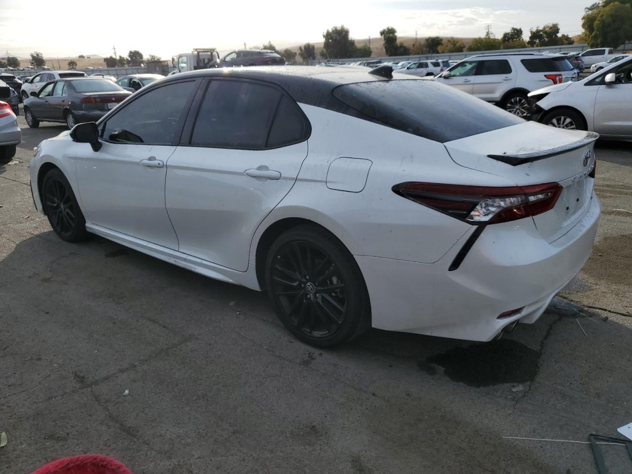 2024 TOYOTA CAMRY XSE — снимка 2