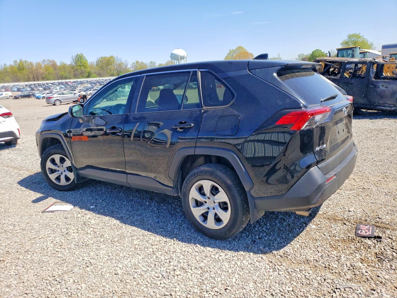 2024 TOYOTA RAV4 LE — снимка 2