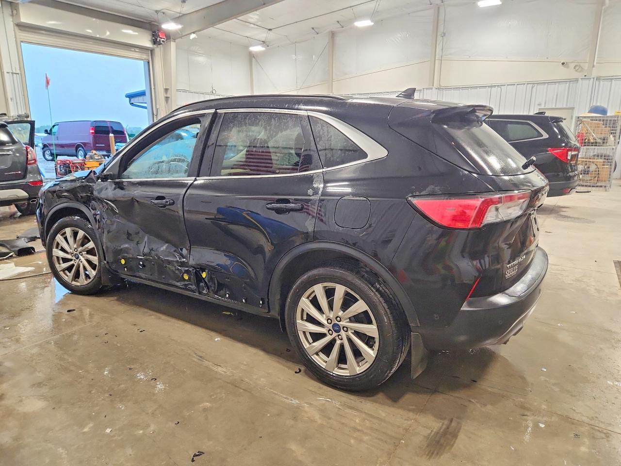 2022 FORD ESCAPE TITANIUM — снимка 2