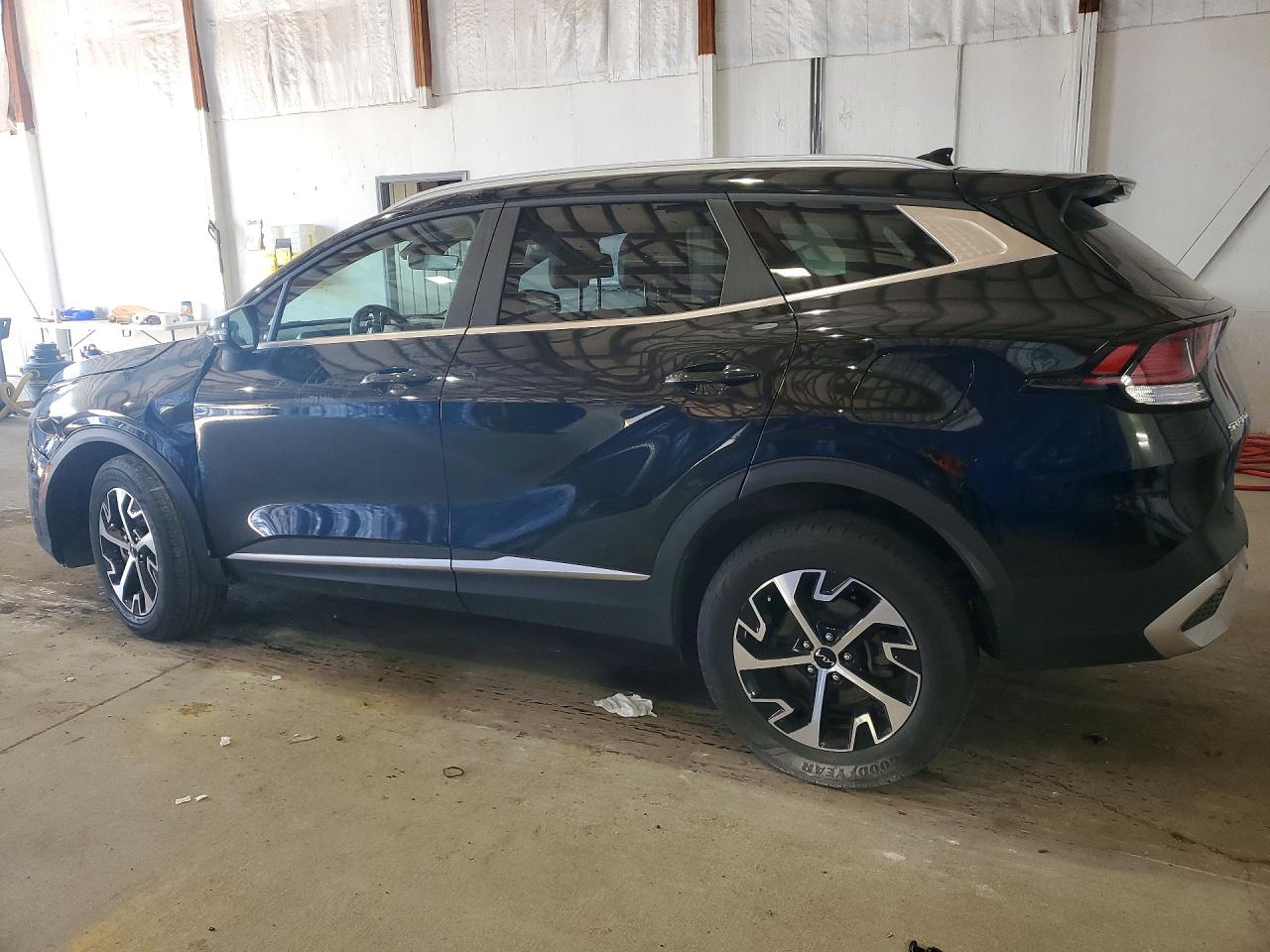 2023 KIA SPORTAGE EX — снимка 2