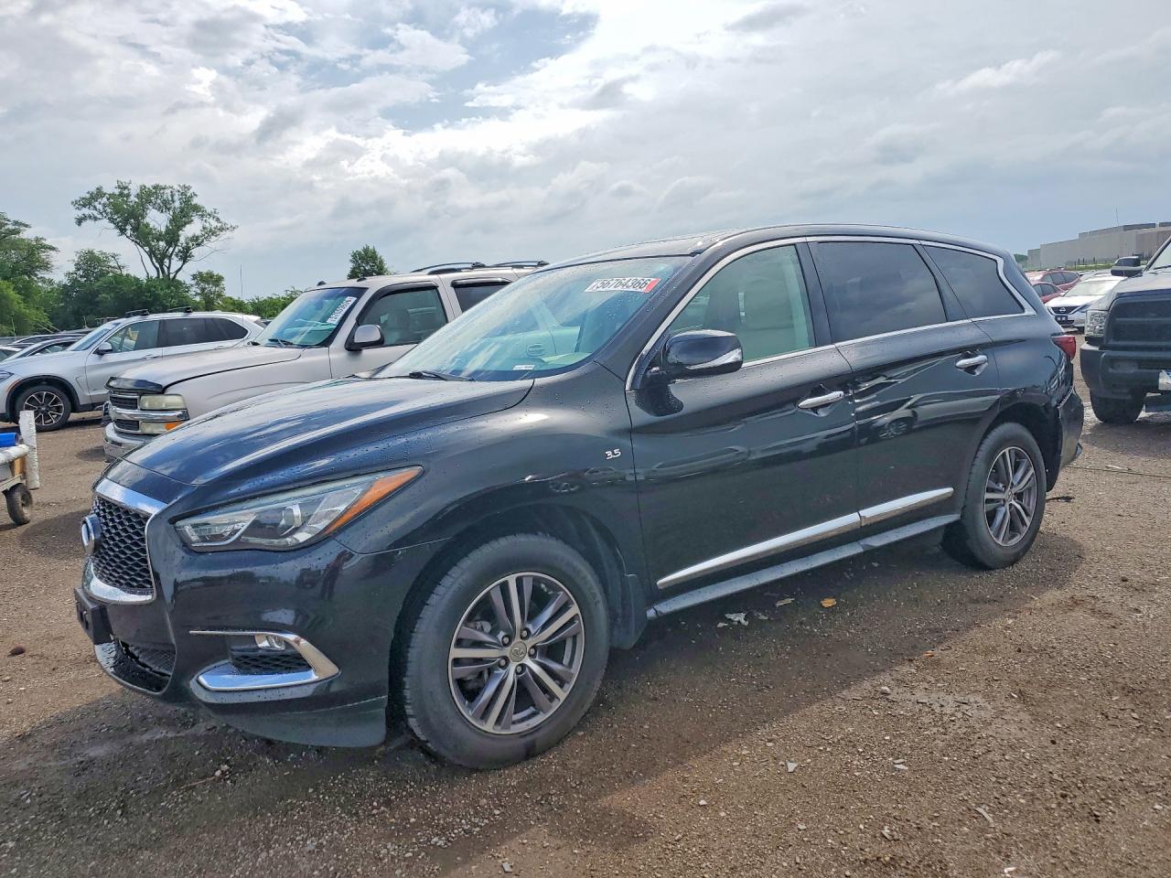 2018 INFINITI QX60 BASE