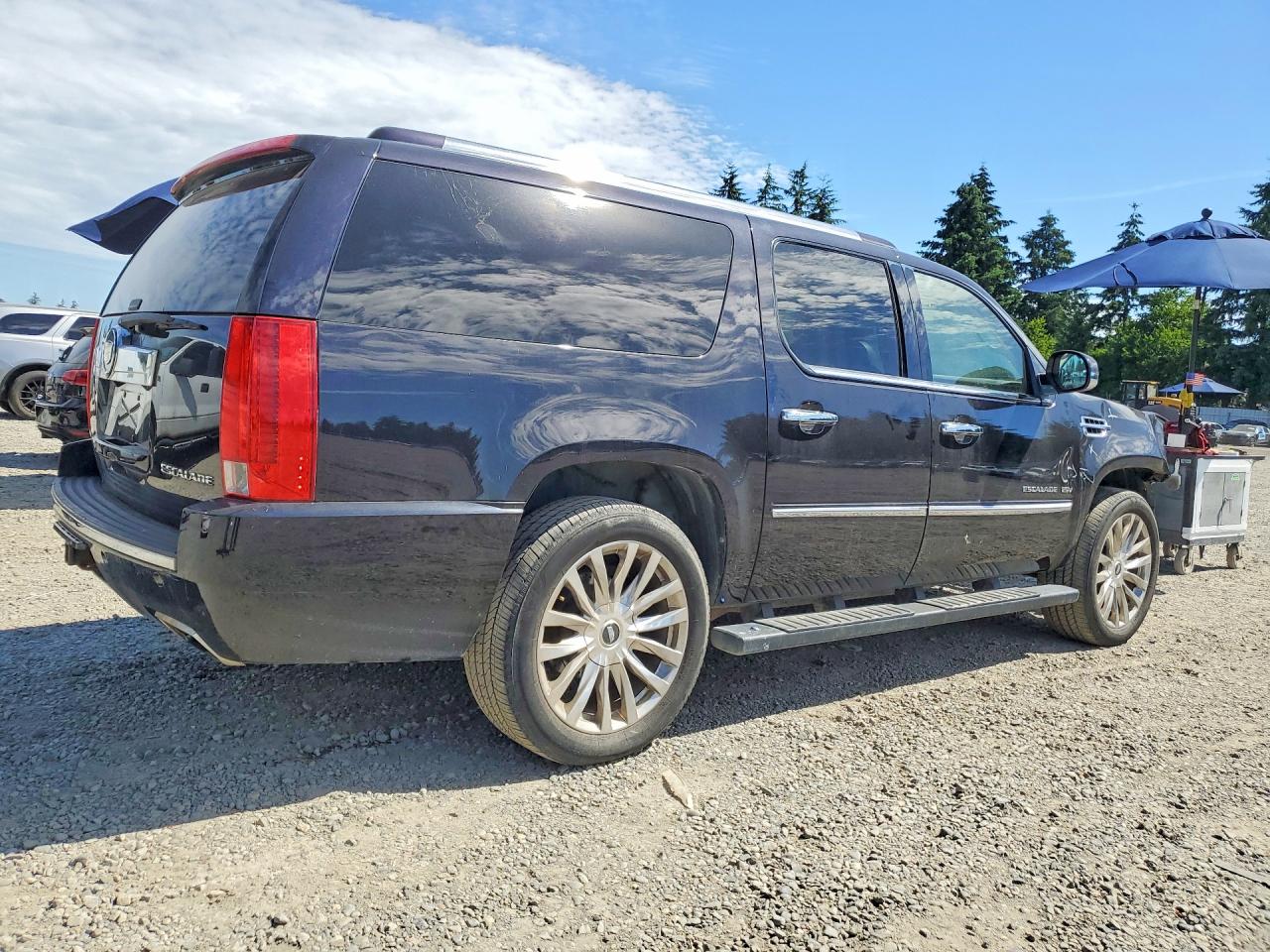 2014 CADILLAC ESCALADE ESV PLATINUM — снимка 3