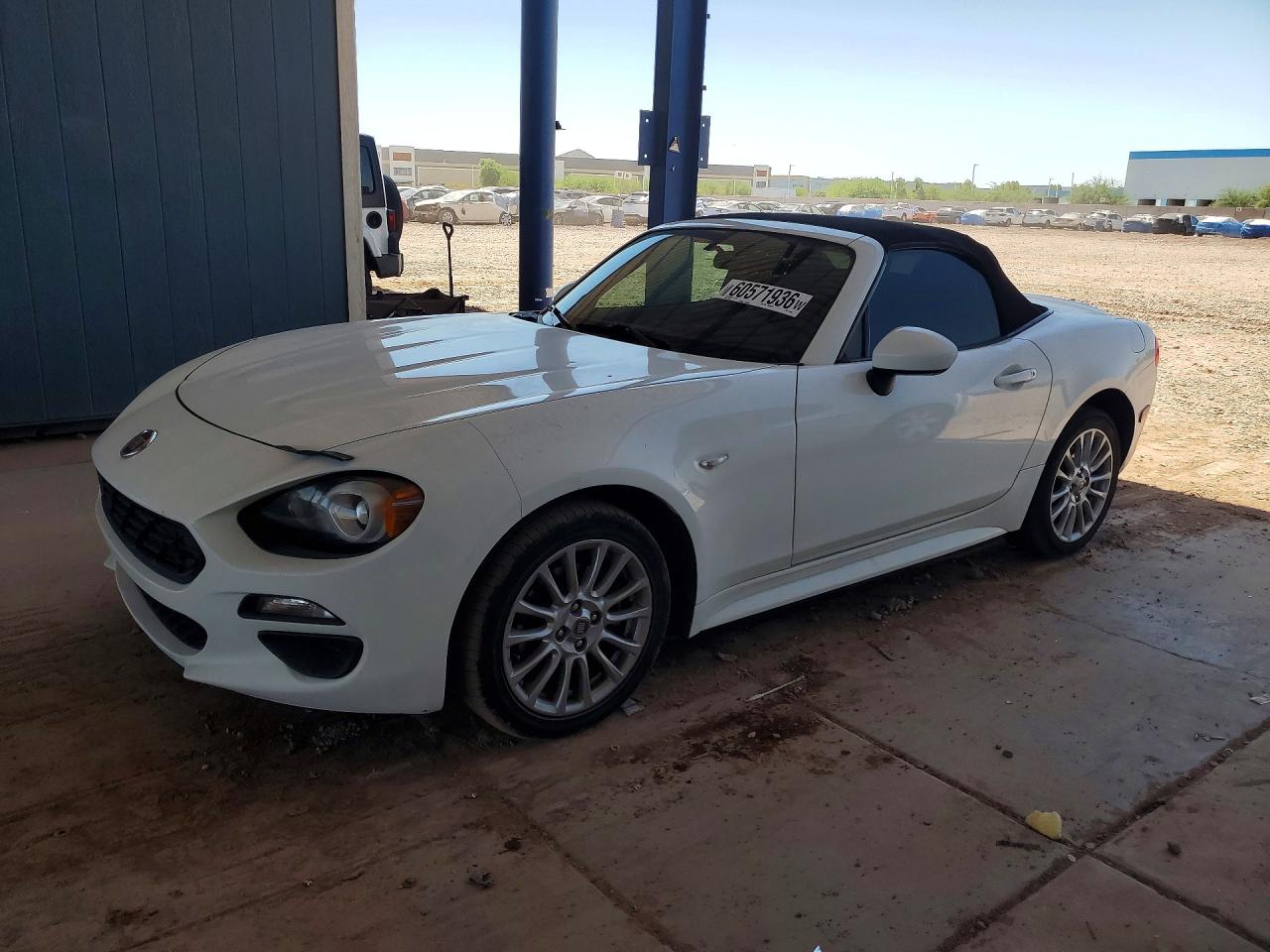 2017 FIAT 124 SPIDER CLASSICA