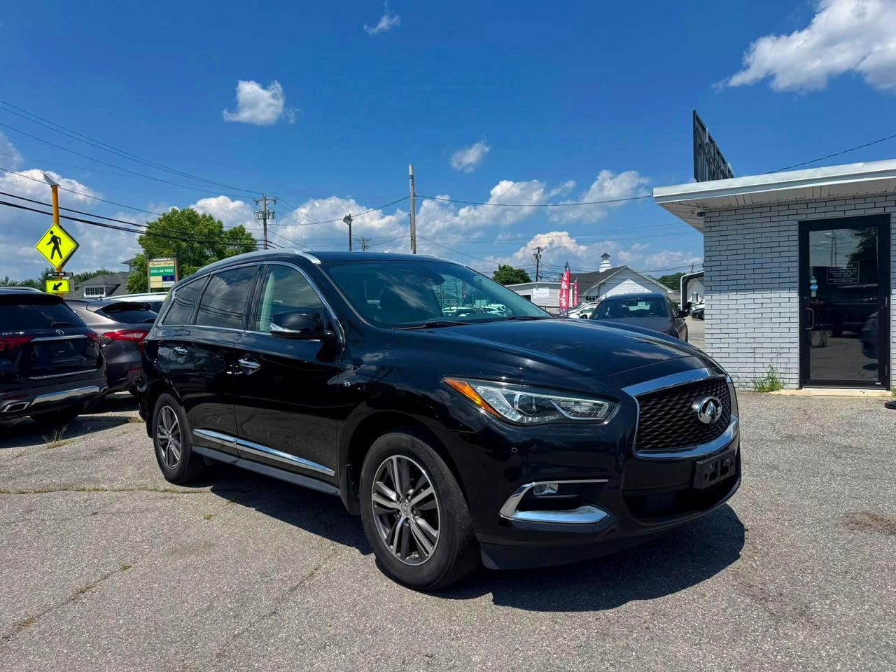 2019 INFINITI QX60 LUXE