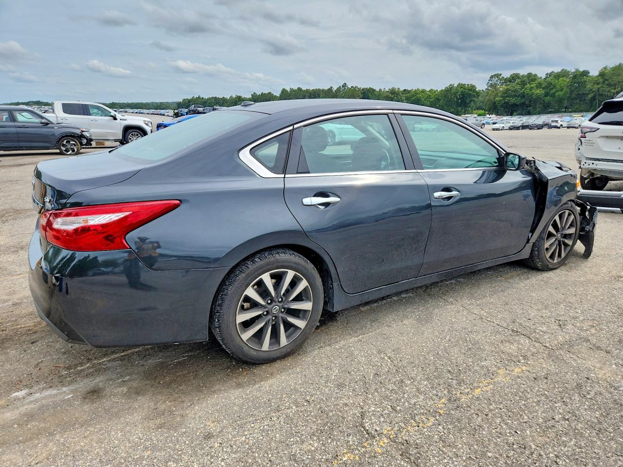 2017 NISSAN ALTIMA 2.5 SV — снимка 3