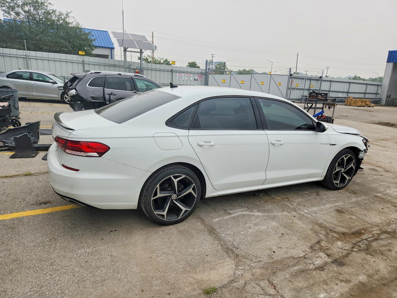 2020 VOLKSWAGEN PASSAT R-LINE — снимка 3
