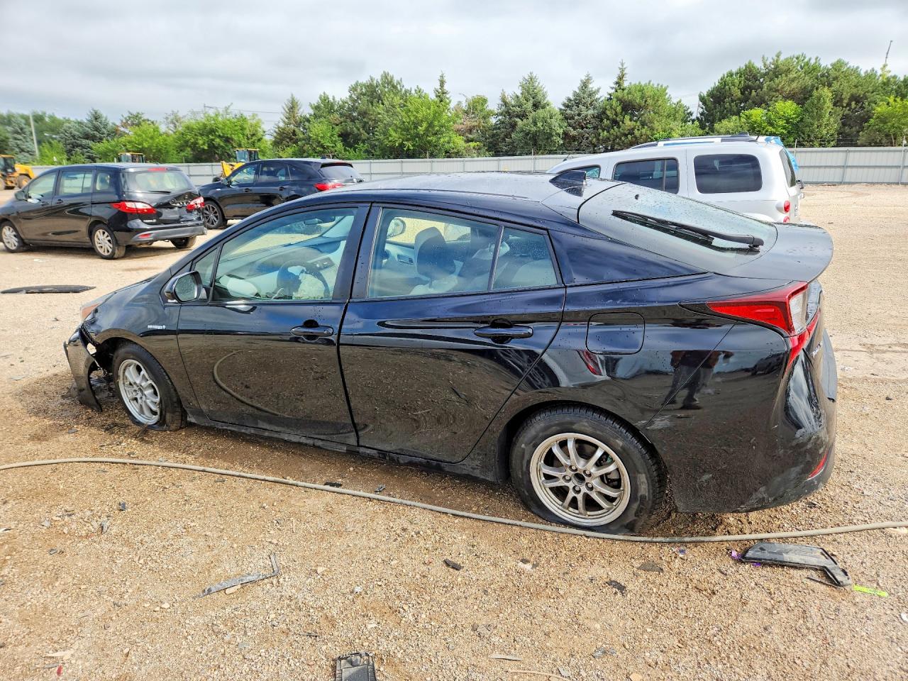 2021 TOYOTA PRIUS LE — снимка 2