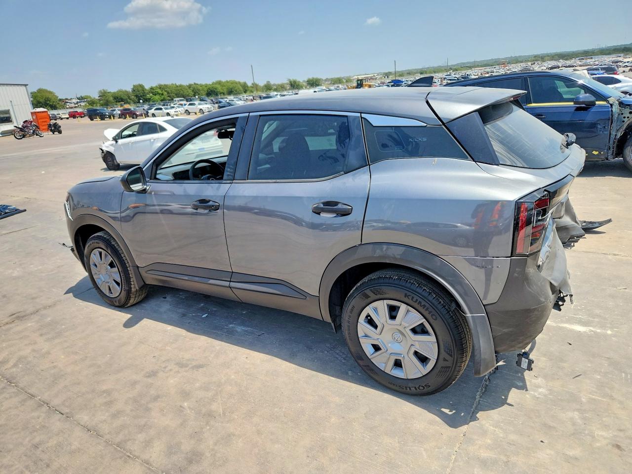 2026 NISSAN KICKS S — снимка 2