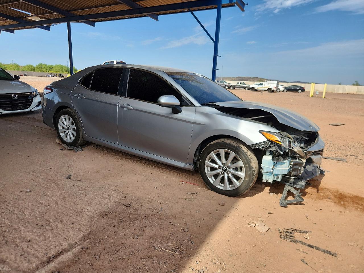 2019 TOYOTA CAMRY LE — снимка 4