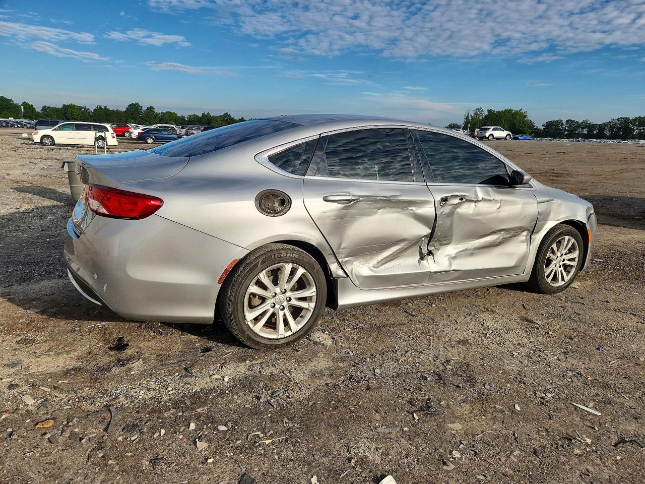 2015 CHRYSLER 200 LIMITED — снимка 3