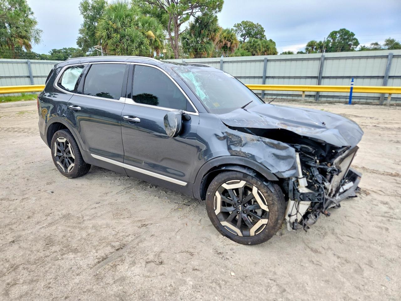 2023 KIA TELLURIDE S — снимка 4