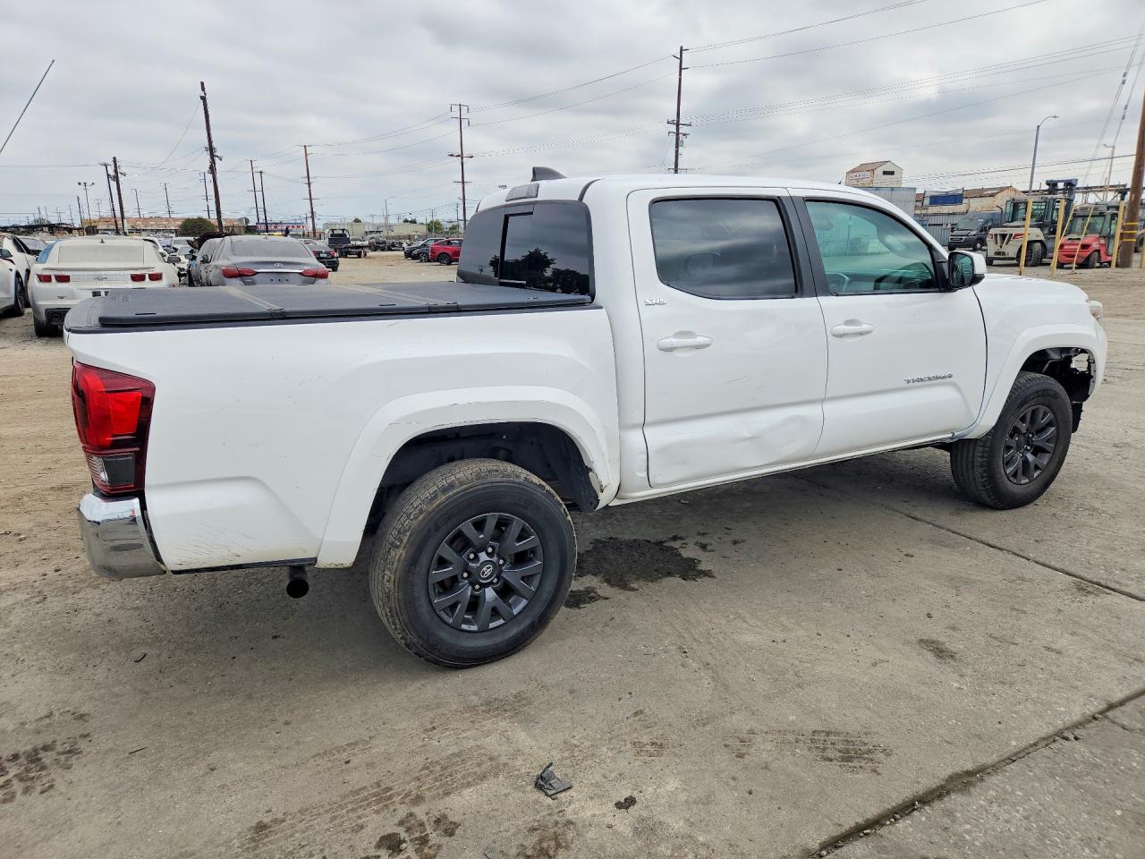 2023 TOYOTA TACOMA SR5 V6 — снимка 3