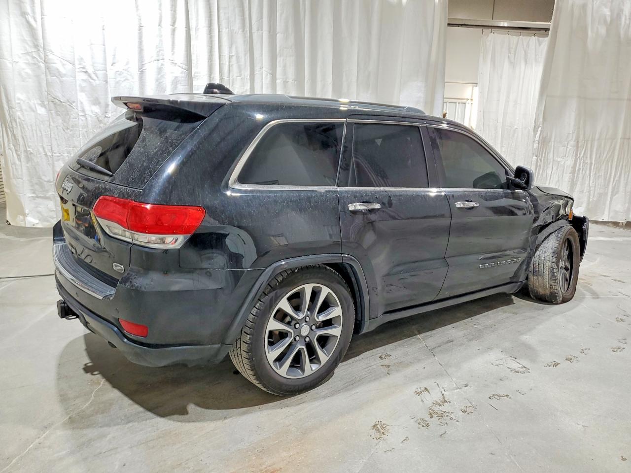 2017 JEEP GRAND CHEROKEE OVERLAND — снимка 3