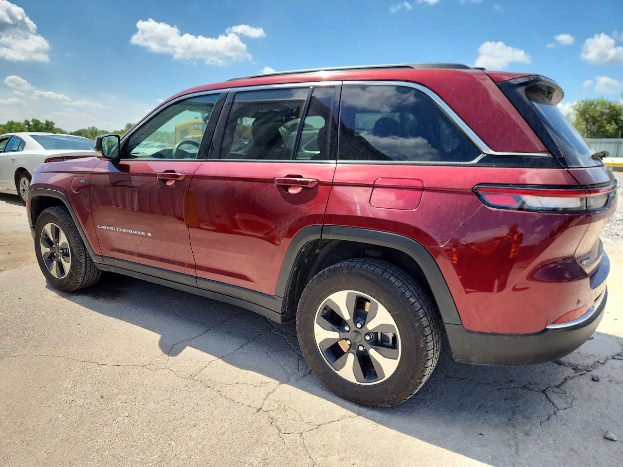 2024 JEEP GRAND CHEROKEE LIMITED 4XE — снимка 2