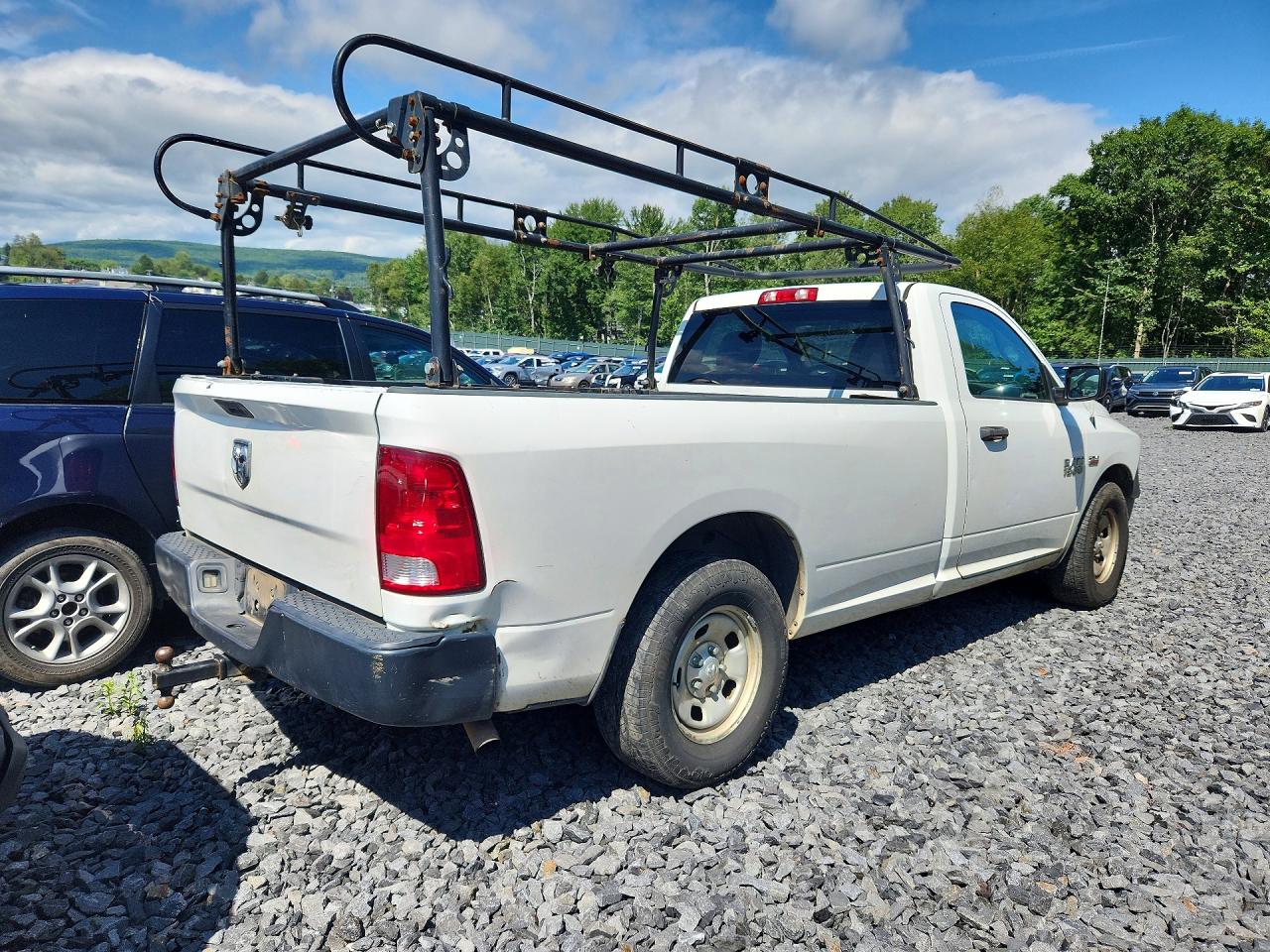 2017 RAM 1500 ST — снимка 3