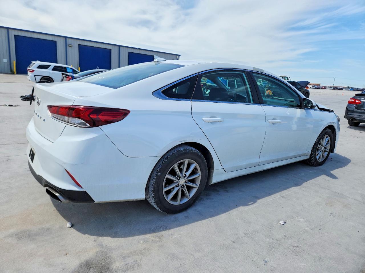 2019 HYUNDAI SONATA SE — снимка 3