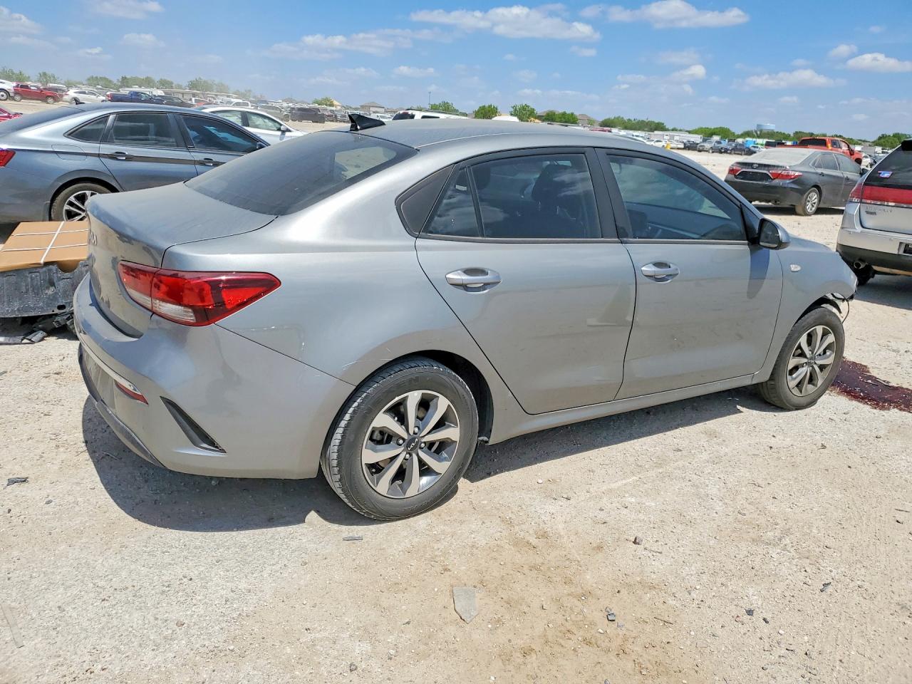 2022 KIA RIO LX — снимка 3