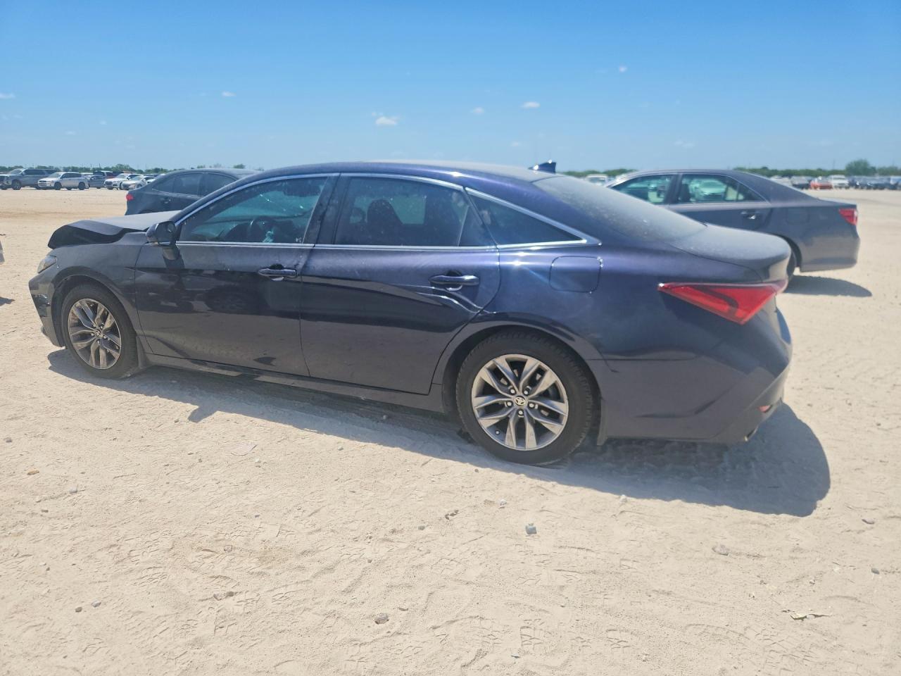 2022 TOYOTA AVALON XLE — снимка 2