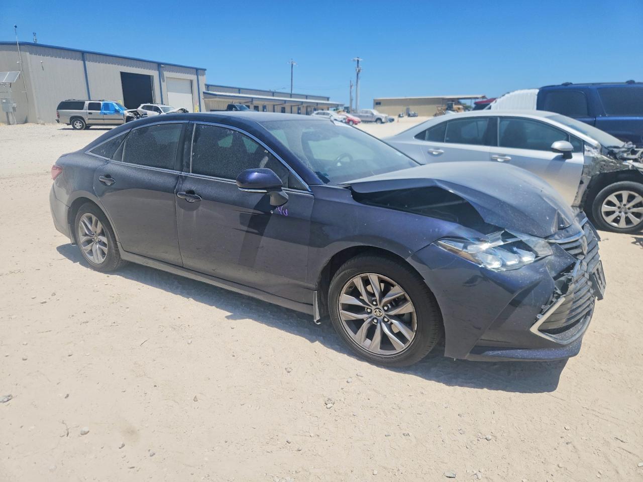 2022 TOYOTA AVALON XLE — снимка 4