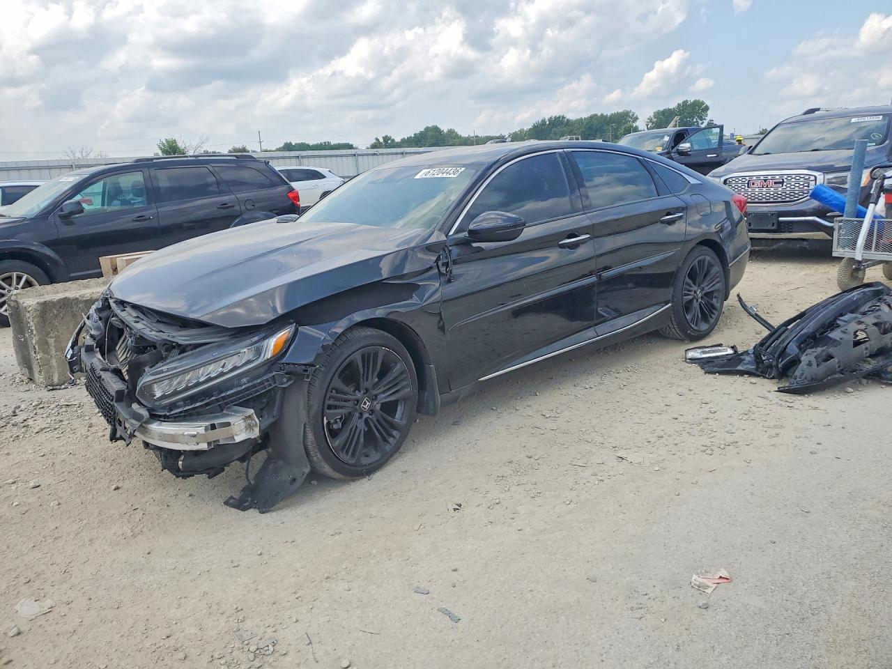 2018 HONDA ACCORD TOURING
