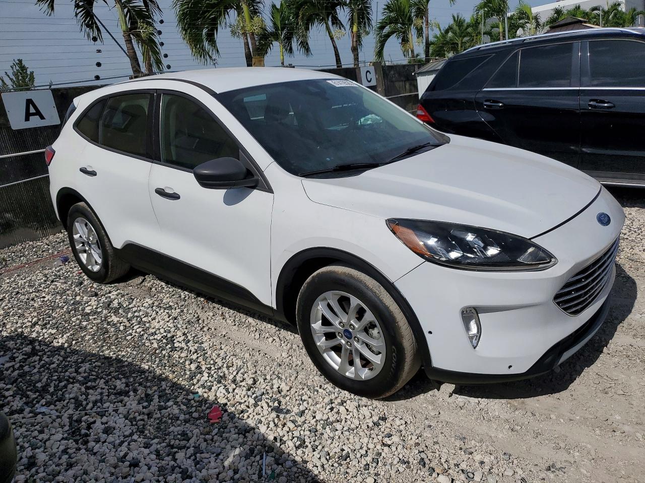 2020 FORD ESCAPE S — снимка 4
