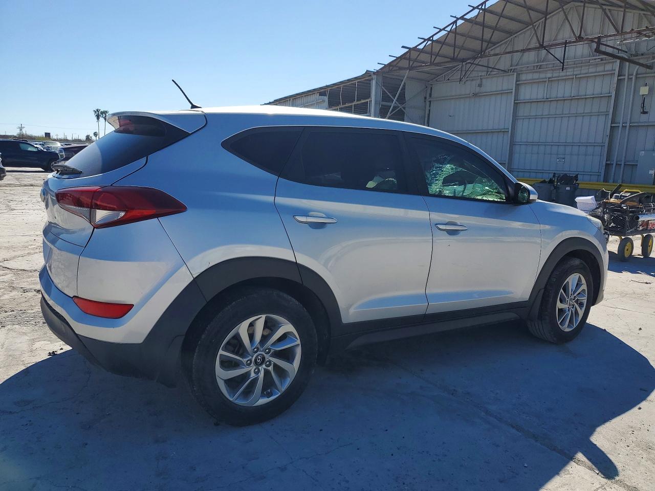 2018 HYUNDAI TUCSON SE — снимка 3