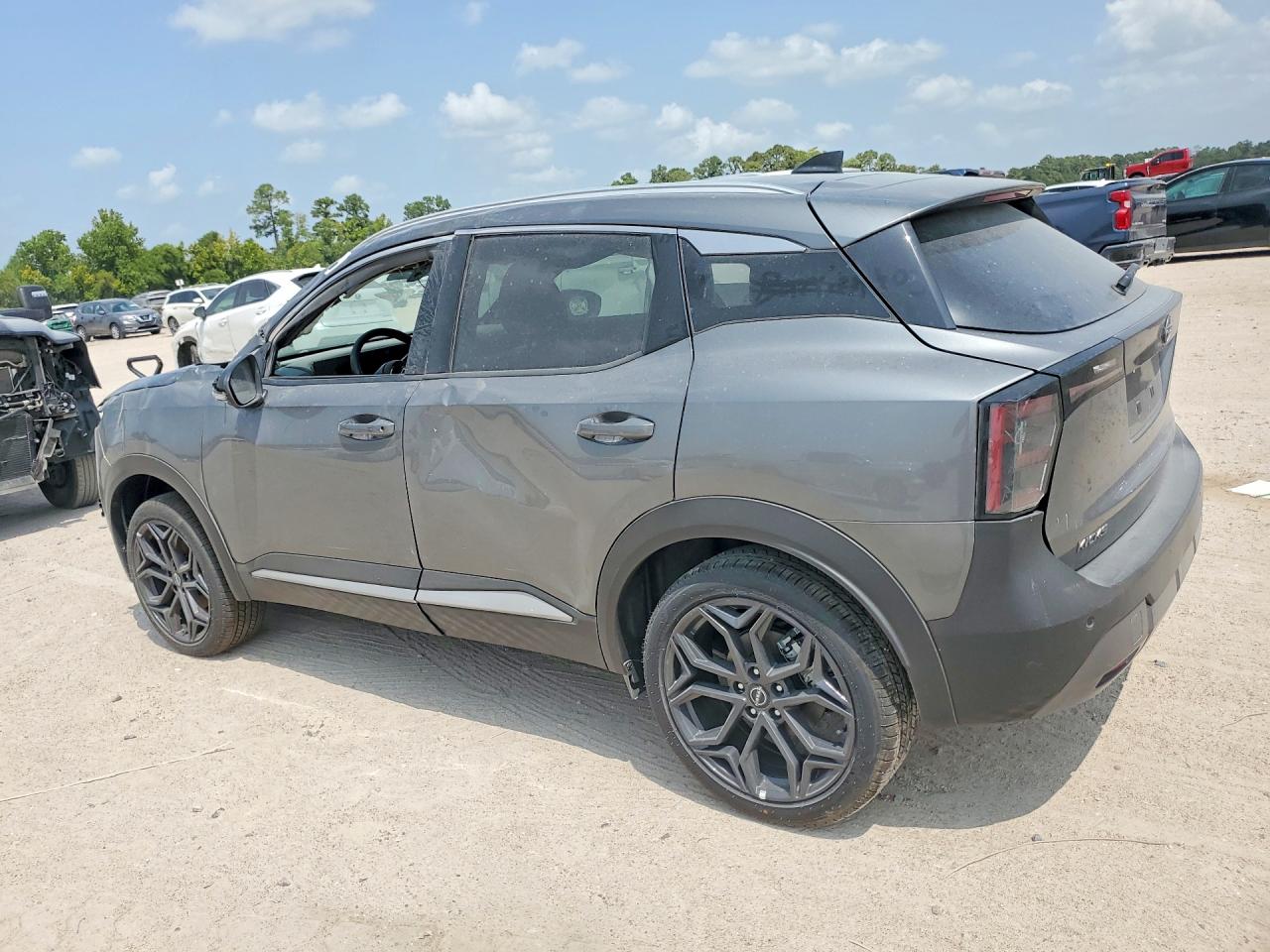 2026 NISSAN KICKS SR — снимка 2