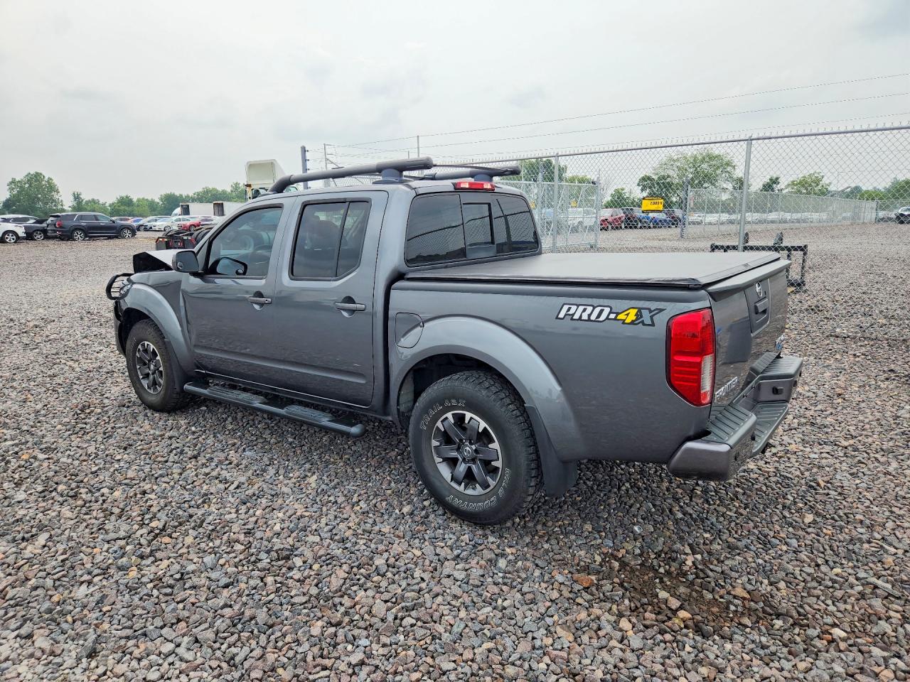 2017 NISSAN FRONTIER PRO-4X — снимка 2