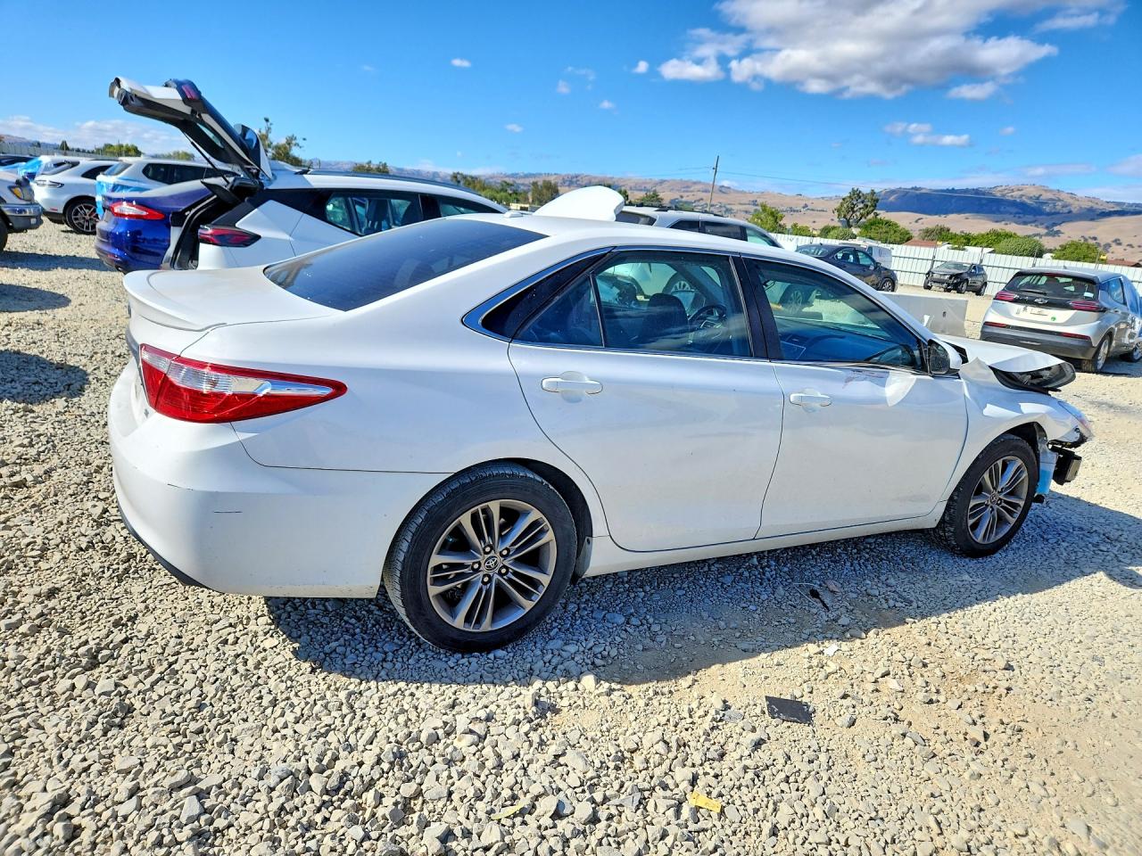 2015 TOYOTA CAMRY SE — снимка 3