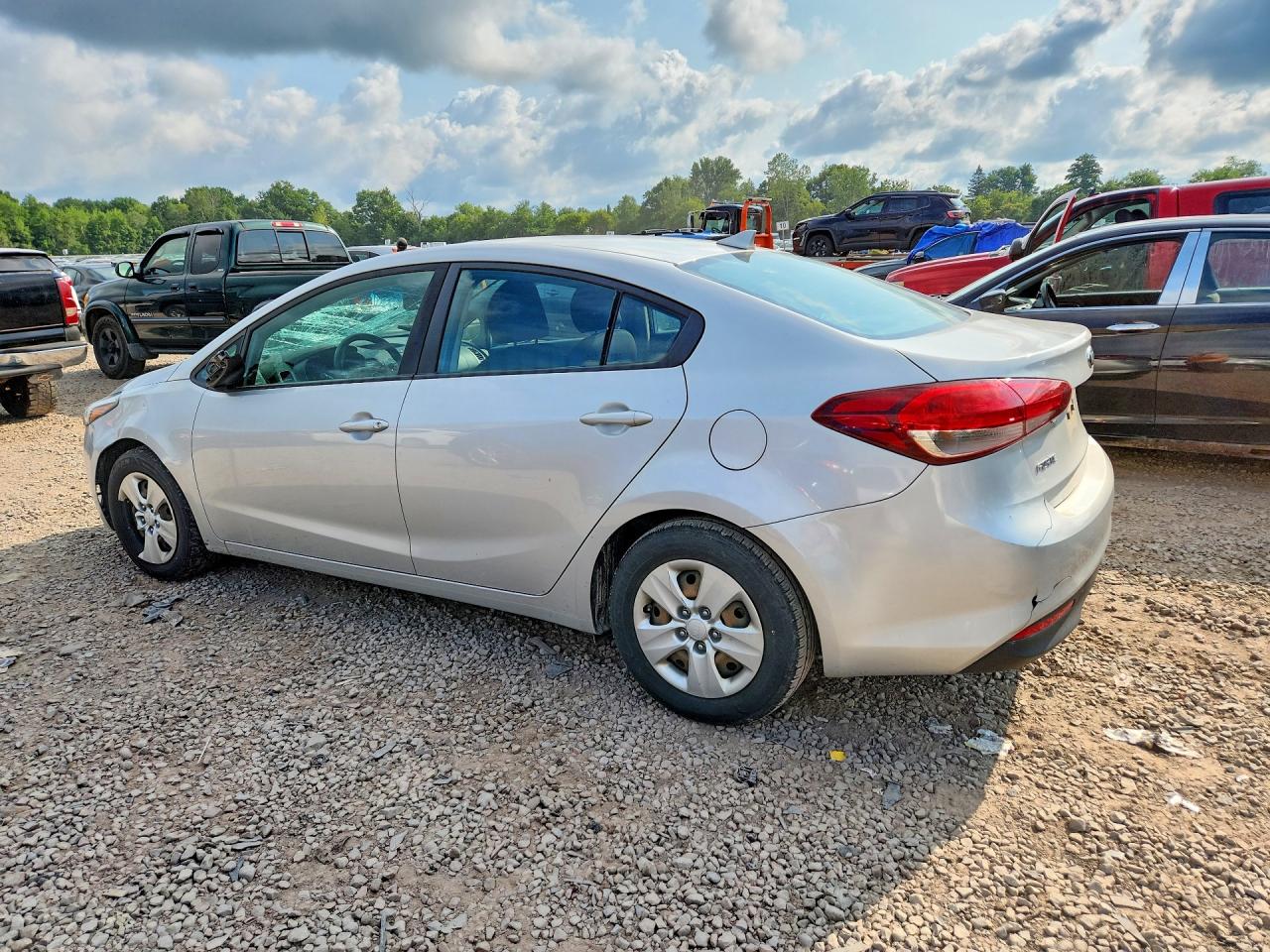 2017 KIA FORTE LX — снимка 2