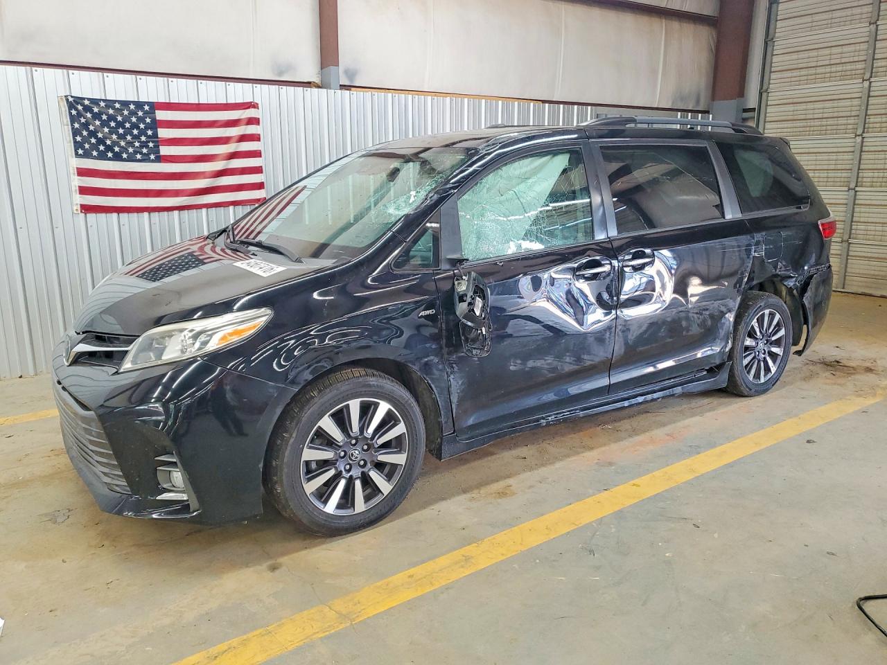 2020 TOYOTA SIENNA LIMITED PREMIUM 7-PASSENGER