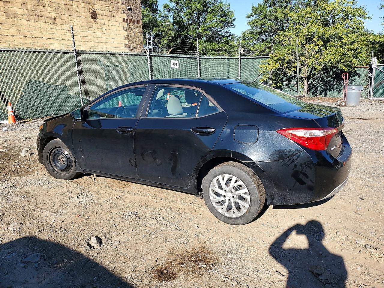 2019 TOYOTA COROLLA LE — снимка 2