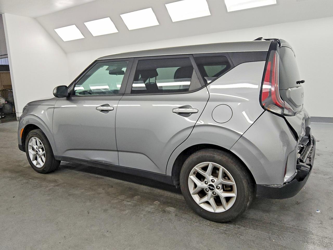 2025 KIA SOUL LX — снимка 2