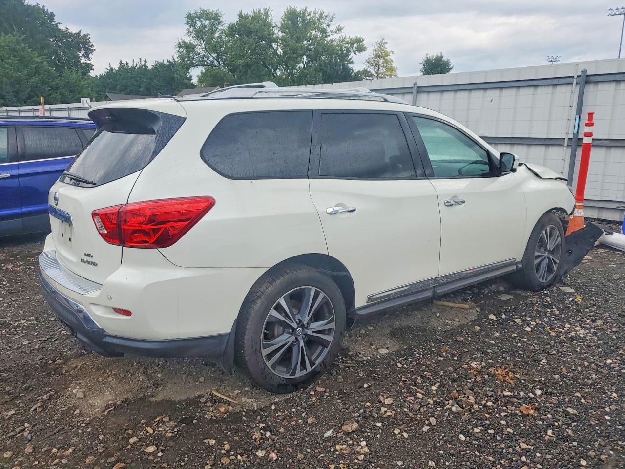 2017 NISSAN PATHFINDER S — снимка 3