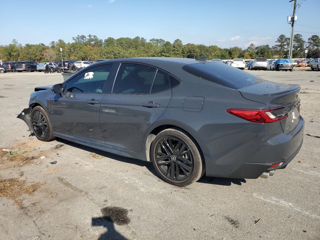 2025 TOYOTA CAMRY XSE — снимка 2