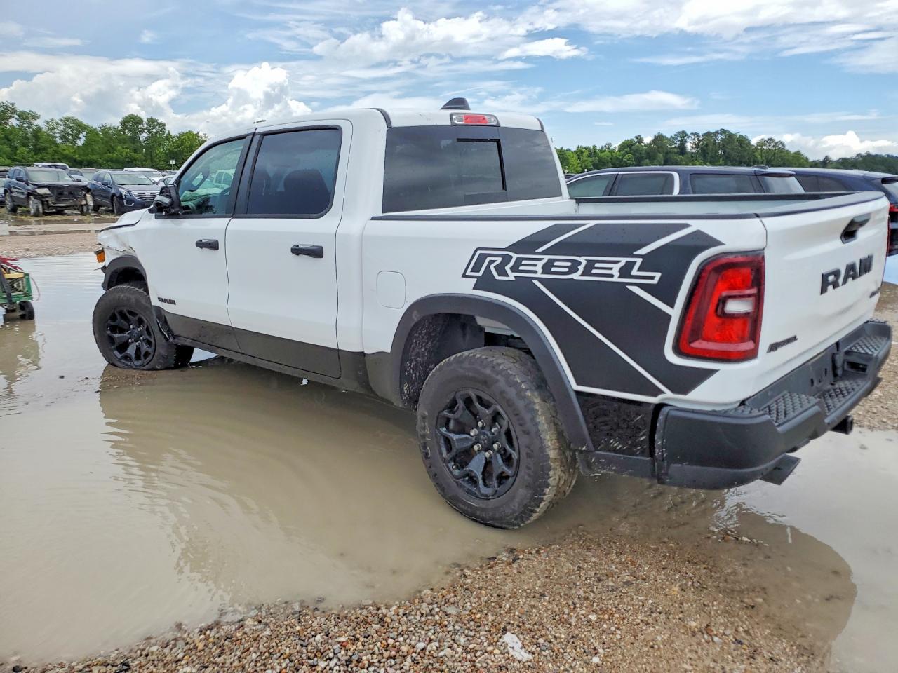 2026 RAM 1500 REBEL — снимка 2