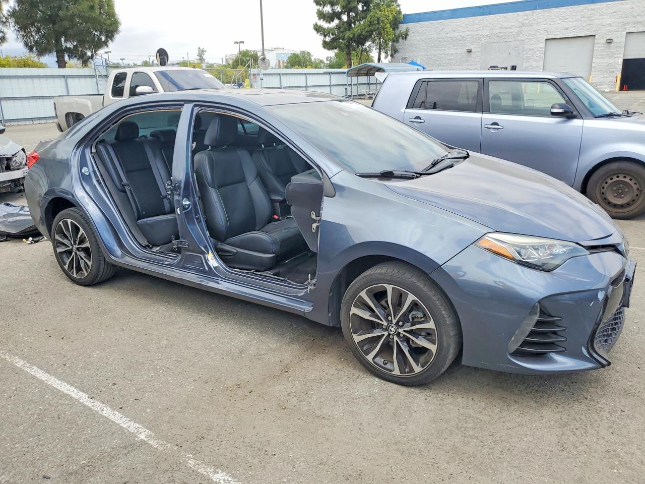 2017 TOYOTA COROLLA XSE — снимка 4