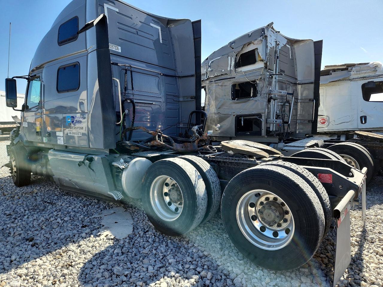 2025 VOLVO VNL — снимка 3