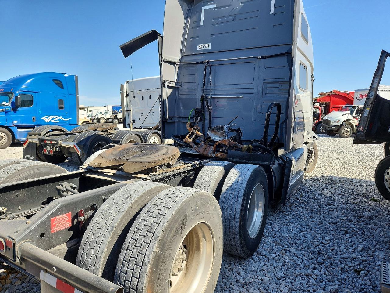 2025 VOLVO VNL — снимка 4