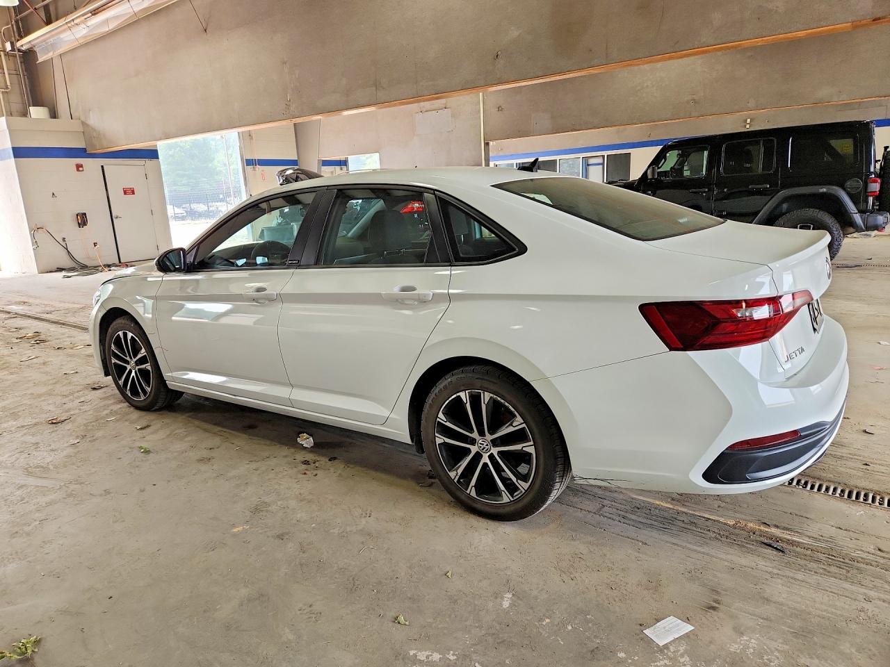 2023 VOLKSWAGEN JETTA SPORT — снимка 2