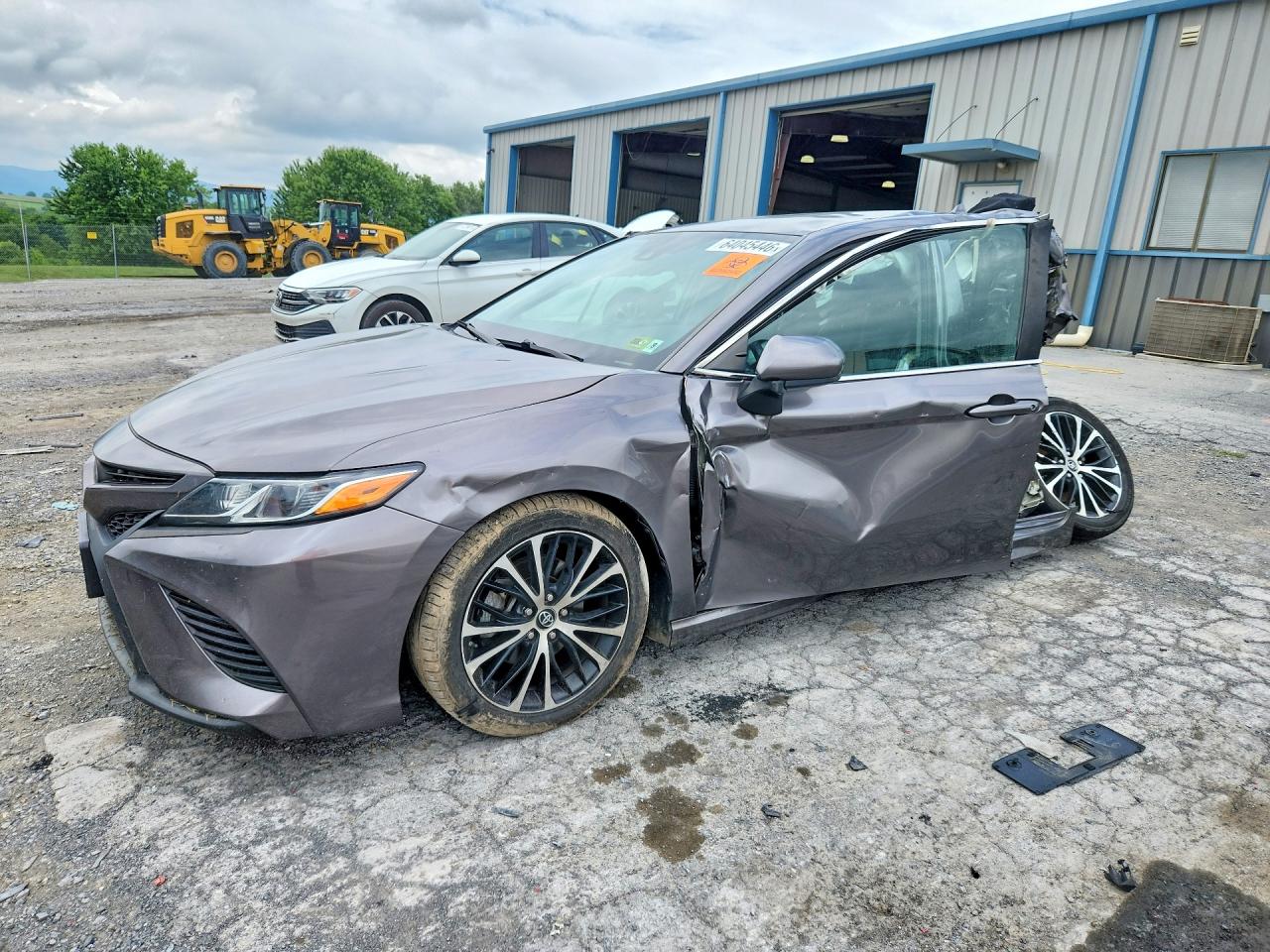 2019 TOYOTA CAMRY SE