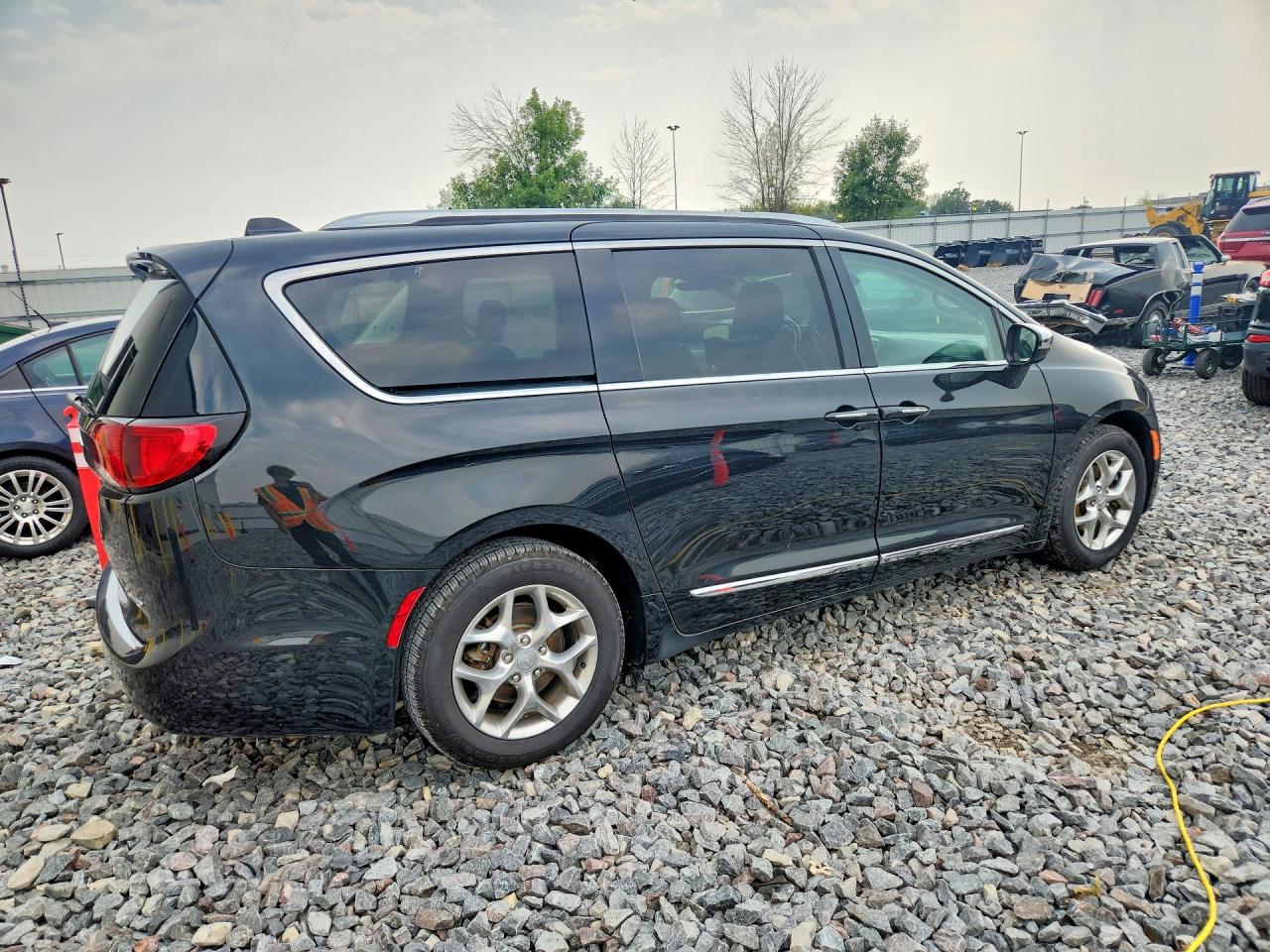 2018 CHRYSLER PACIFICA LIMITED — снимка 3