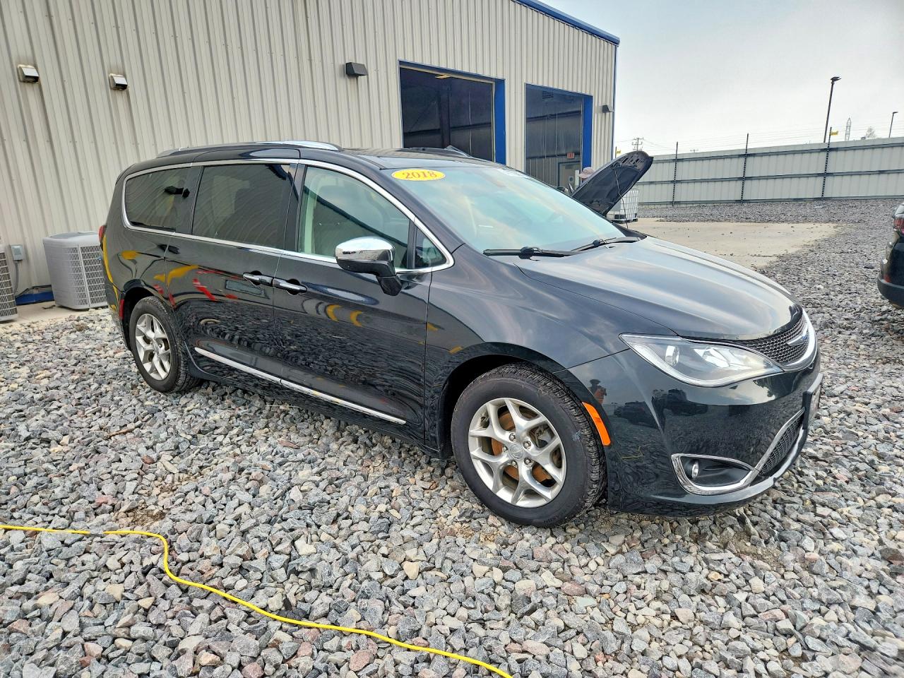 2018 CHRYSLER PACIFICA LIMITED — снимка 4