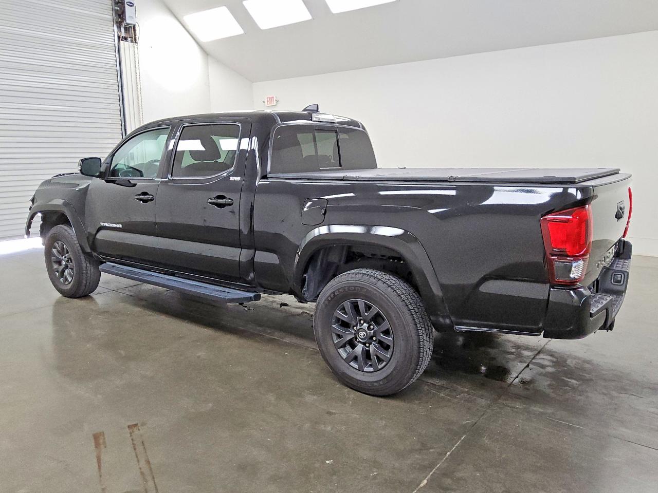 2023 TOYOTA TACOMA SR5 V6 — снимка 2