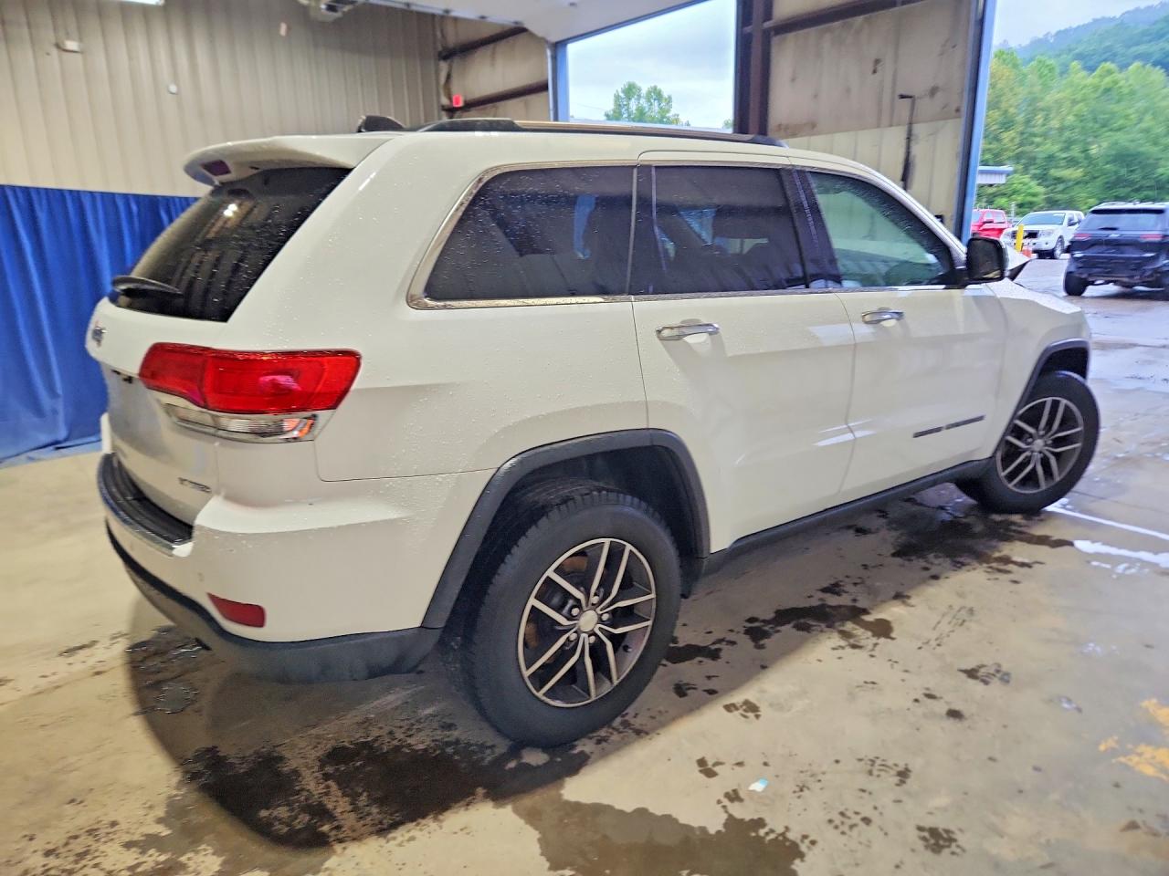 2017 JEEP GRAND CHEROKEE LIMITED — снимка 3