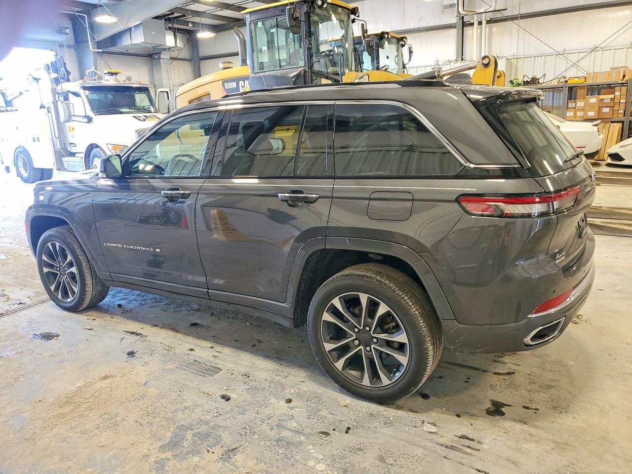 2022 JEEP GRAND CHEROKEE OVERLAND — снимка 2